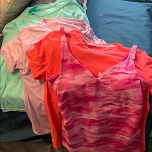 4 workout tops!